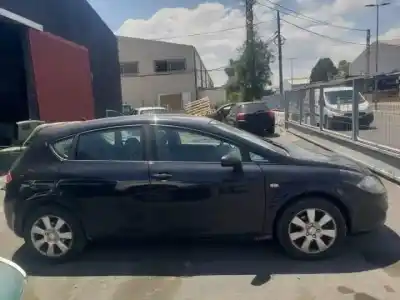 Scrapping Vehicle seat leon (1p1) bxe of the year 2005 powered 