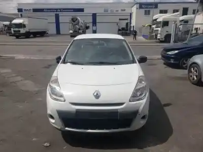 Veicolo di demolizione renault clio iii k9km768 dell'anno 2007 alimentato 