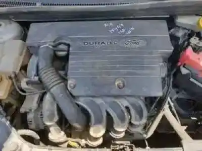 Veicolo di demolizione ford fiesta (cbk) g/fxjb dell'anno 2001 alimentato 