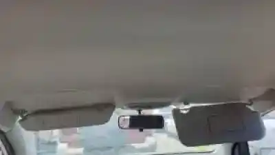 Veicolo di demolizione ford fiesta (cbk) g/fxjb dell'anno 2001 alimentato 