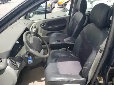 Scrapping Vehicle renault scenic (ja..) k4m700.k4ma7.k4m701.k4mb7.k4m708 of the year 2001 powered 