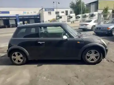 Scrapping Vehicle mini mini (r50,r53) g-w10b16a of the year 2001 powered 
