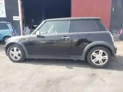 Scrapping Vehicle mini mini (r50,r53) g-w10b16a of the year 2001 powered 