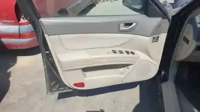 Veicolo di demolizione hyundai sonata (nf) d4ea-v dell'anno 2006 alimentato 