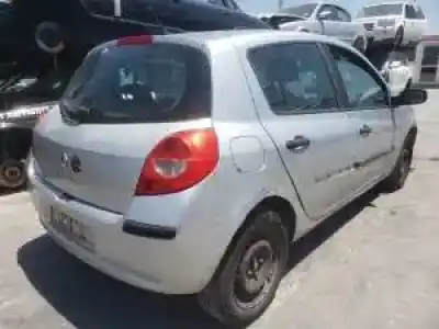 Veículo de Sucata renault clio iii d4f740 do ano 2005 alimentado 