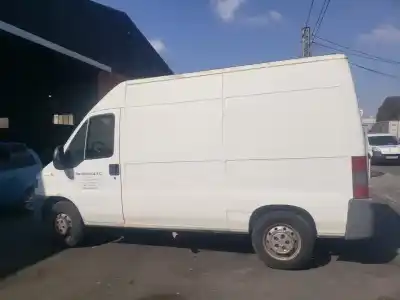 Sloopvoertuig peugeot                                            boxer caja cerr. techo sobreelev. (rs3200) (230) (->´02)                                                                                                                                                                                                   1800 d techo elevado                                                                                                                                                                                                                                       van het jaar 1999 aangedreven t9a