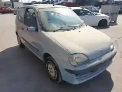 Veículo de Sucata fiat seicento (187) g-187a1000 do ano 2001 alimentado 