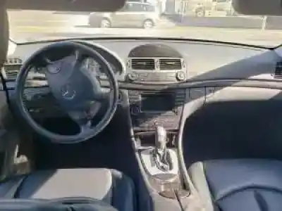 Scrapping Vehicle mercedes-benz clase e (w211) familiar om648961 of the year 2003 powered 