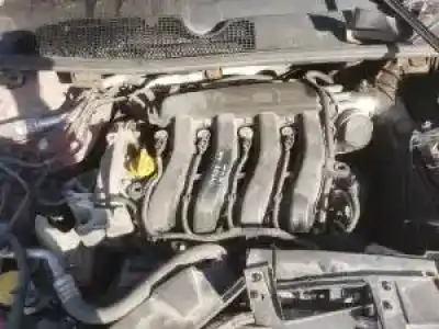 Veículo de Sucata renault megane iii berlina 5 p k4m848 do ano 2010 alimentado 