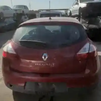 Veículo de Sucata renault megane iii berlina 5 p k4m848 do ano 2010 alimentado 