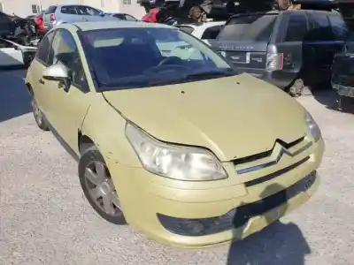 Veículo de Sucata citroen c4 coupe 9hx do ano 2004 alimentado 