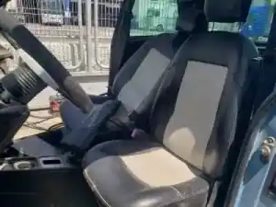 Veicolo di demolizione ligier x-too (js28) ldw502/m3 dell'anno 2005 alimentato 