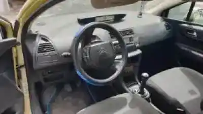 Scrapping Vehicle citroen c4 coupe 9hy of the year 2006 powered 