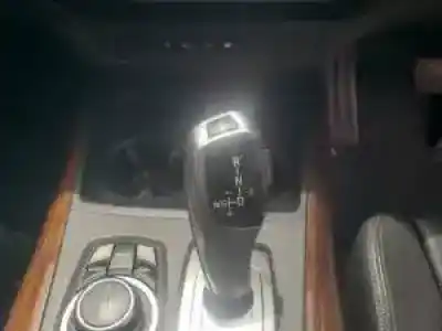 Veículo de Sucata bmw x5 (e70) n57d30a do ano 2010 alimentado 