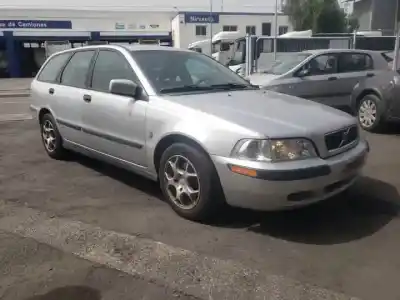 Scrapping Vehicle volvo v40 familiar b4184s3 of the year 1995 powered 