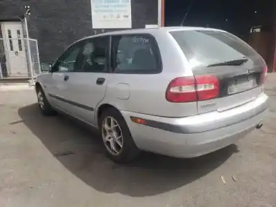 Scrapping Vehicle volvo v40 familiar b4184s3 of the year 1995 powered 