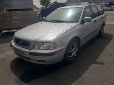 Scrapping Vehicle volvo v40 familiar b4184s3 of the year 1995 powered 