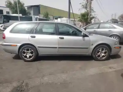 Scrapping Vehicle volvo v40 familiar b4184s3 of the year 1995 powered 