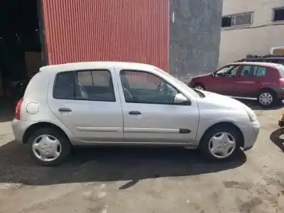 Здавання транспортного засобу renault clio ii fase ii (b/cb0) d4fg722 року 2001 потужний 