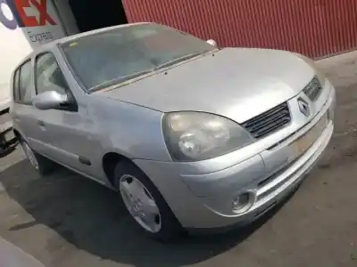 Здавання транспортного засобу renault clio ii fase ii (b/cb0) d4fg722 року 2001 потужний 