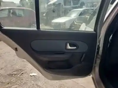 Здавання транспортного засобу renault clio ii fase ii (b/cb0) d4fg722 року 2001 потужний 