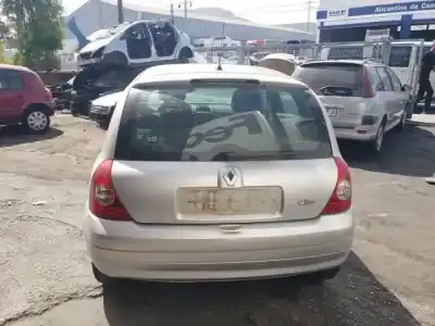 Здавання транспортного засобу renault clio ii fase ii (b/cb0) d4fg722 року 2001 потужний 