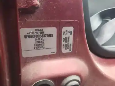Здавання транспортного засобу renault clio ii fase i (b/cbo) d7f720.d7fg7.d7f726 року 1998 потужний 