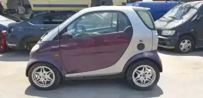 Veicolo di demolizione smart fortwo coupe m160910 dell'anno 1998 alimentato 