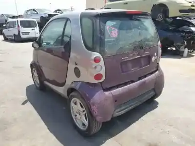Veicolo di demolizione smart fortwo coupe m160910 dell'anno 1998 alimentato 