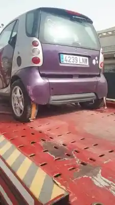 Veicolo di demolizione smart fortwo coupe m160910 dell'anno 1998 alimentato 