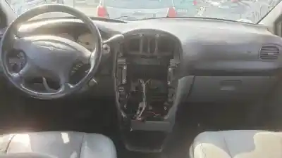 Здавання транспортного засобу chrysler voyager (rg) vm28c року 2004 потужний 