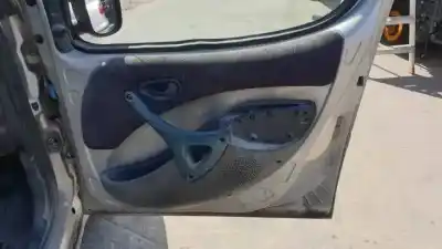 Здавання транспортного засобу fiat i doblò (119) 182b9000 року 2004 потужний 