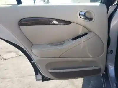 Veículo de Sucata jaguar s-type jb do ano 2002 alimentado 