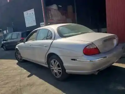 Veículo de Sucata jaguar s-type jb do ano 2002 alimentado 