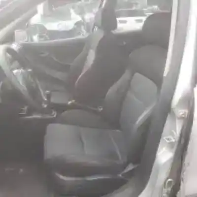 Veicolo di demolizione seat leon (1m1) d-asv dell'anno 2002 alimentato 