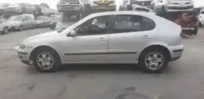 Veicolo di demolizione seat leon (1m1) d-asv dell'anno 2002 alimentato 