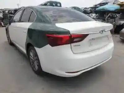 Scrapping Vehicle toyota avensis (t27) 2zr of the year 2015 powered 