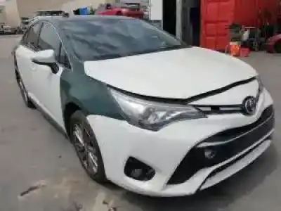 Scrapping Vehicle toyota avensis (t27) 2zr of the year 2015 powered 