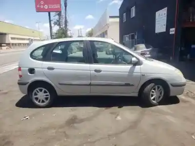 Scrapping Vehicle renault scenic (ja..) 2.0 16v cat (f4r) of the year 2001 powered 