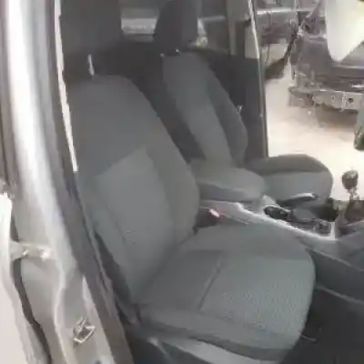 Vehicul casat ford grand c-max (cb7) m1da al anului 2012 alimentat 