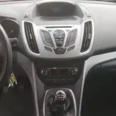 Vehicul casat ford grand c-max (cb7) m1da al anului 2012 alimentat 