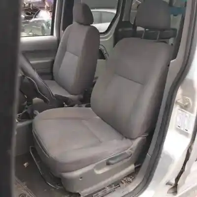 Здавання транспортного засобу ford tourneo connect (tc7) d/hcpb року 2002 потужний 