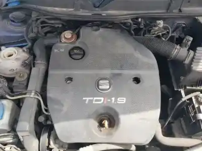 Здавання транспортного засобу seat leon (1m1) d-asv року 1999 потужний 