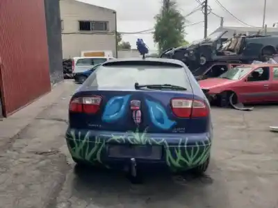 Здавання транспортного засобу seat leon (1m1) d-asv року 1999 потужний 