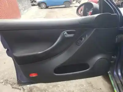 Здавання транспортного засобу seat leon (1m1) d-asv року 1999 потужний 