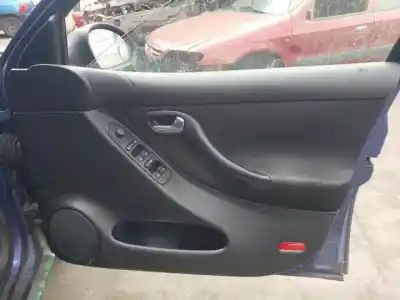 Здавання транспортного засобу seat leon (1m1) d-asv року 1999 потужний 