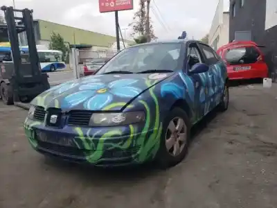 Здавання транспортного засобу seat leon (1m1) d-asv року 1999 потужний 