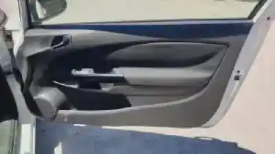 Véhicule à la ferraille opel corsa d z14xep de l'année 2008 alimenté 