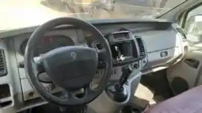 Veículo de Sucata renault trafic combi (ab 4.01) g9u630 do ano 2006 alimentado 