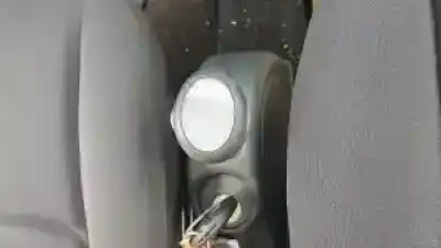 Veículo de Sucata smart cabrio om660940 do ano 2003 alimentado 